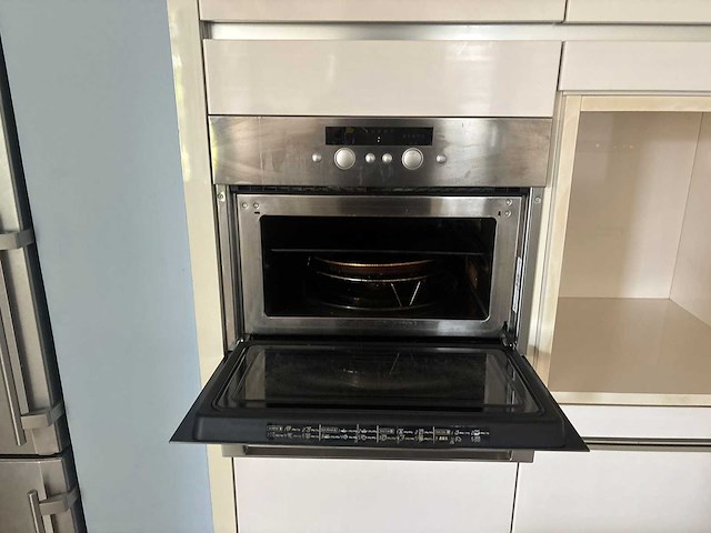 Keuken met apparatuur - afbeelding 8 van  27