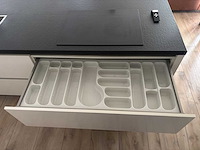Keuken met apparatuur - afbeelding 23 van  27
