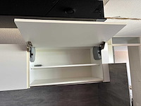 Keuken met apparatuur - afbeelding 21 van  27