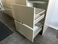 Keuken met apparatuur - afbeelding 9 van  39