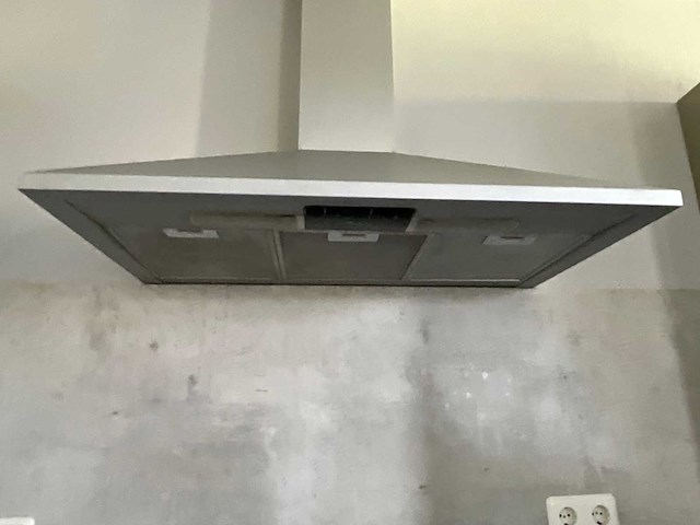 Keuken met apparatuur - afbeelding 19 van  39