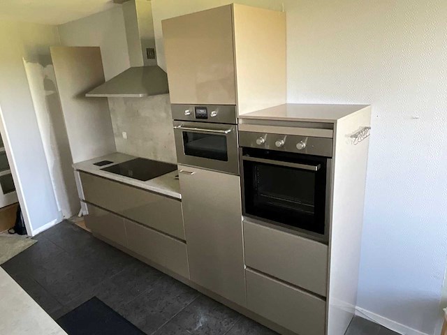 Keuken met apparatuur - afbeelding 20 van  39