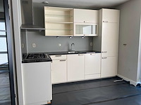 Keuken met apparatuur