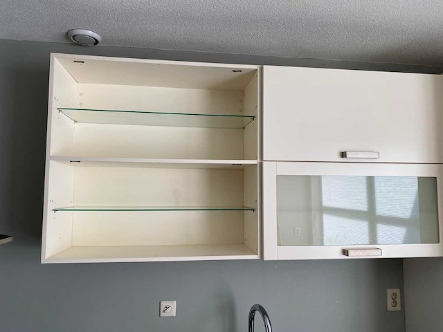 Keuken met apparatuur - afbeelding 15 van  26