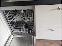 Keuken met apparatuur - afbeelding 7 van  27