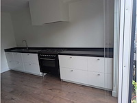 Keuken met apparatuur - afbeelding 1 van  27