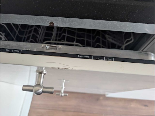 Keuken met apparatuur - afbeelding 13 van  27