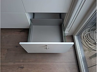 Keuken met apparatuur - afbeelding 25 van  27