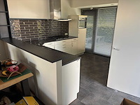 Keuken met apparatuur - afbeelding 1 van  28