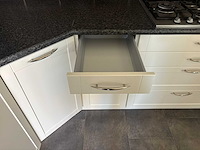 Keuken met apparatuur - afbeelding 13 van  28