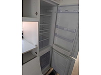 Keuken met apparatuur - afbeelding 17 van  22