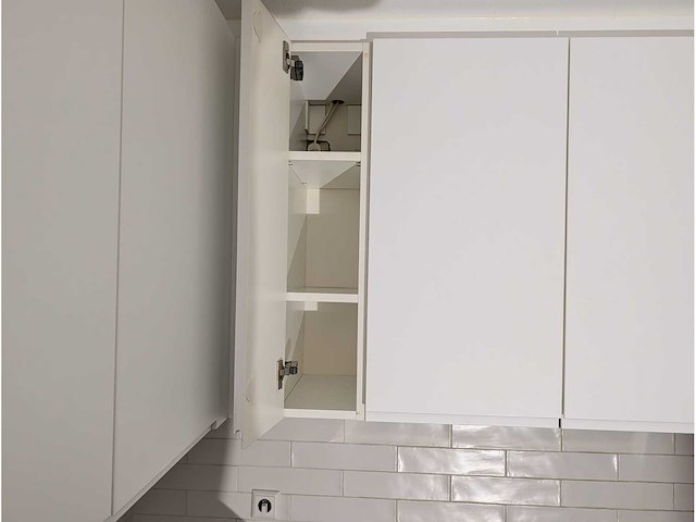 Keuken met apparatuur - afbeelding 11 van  11
