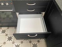 Keuken met apparatuur - afbeelding 14 van  26