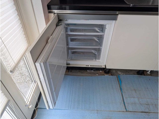 Keuken met apparatuur - afbeelding 6 van  7
