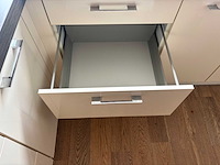 Keuken met apparatuur - afbeelding 13 van  23