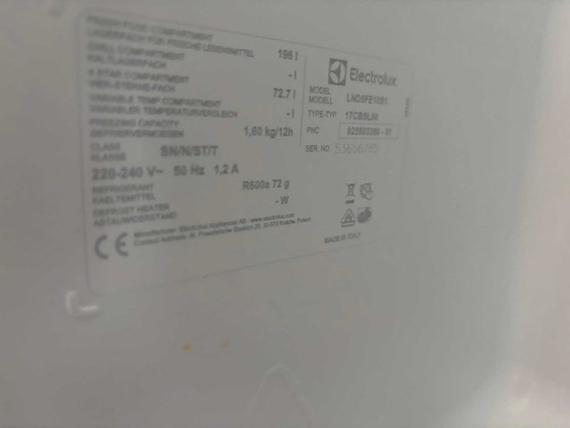 Keuken met apparatuur - afbeelding 18 van  23