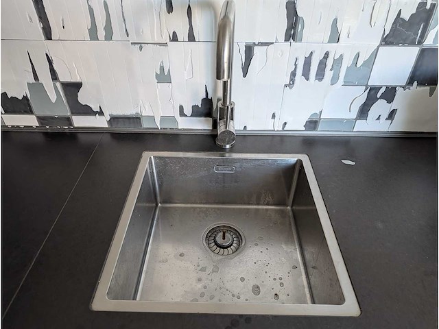 Keuken met apparatuur - afbeelding 6 van  6