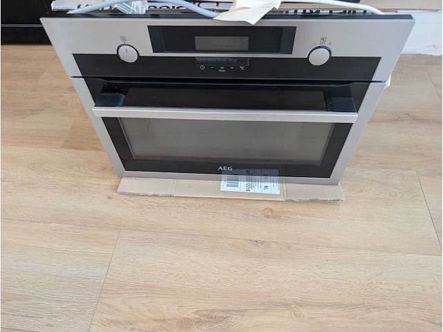 Keuken met apparatuur - afbeelding 3 van  21