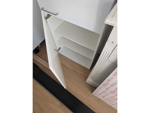 Keuken met apparatuur - afbeelding 10 van  21