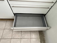 Keuken met apparatuur - afbeelding 11 van  35