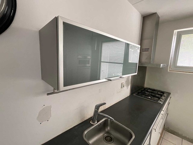 Keuken met apparatuur - afbeelding 30 van  35
