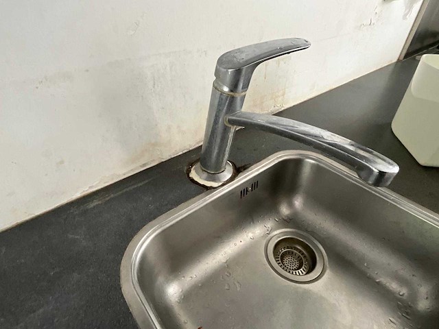 Keuken met apparatuur - afbeelding 35 van  35