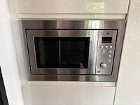 Keuken met apparatuur - afbeelding 19 van  25