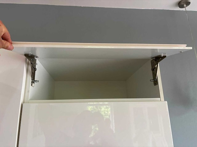 Keuken met apparatuur - afbeelding 23 van  25