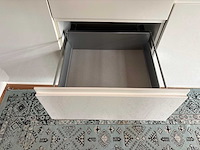 Keuken met apparatuur - afbeelding 25 van  25