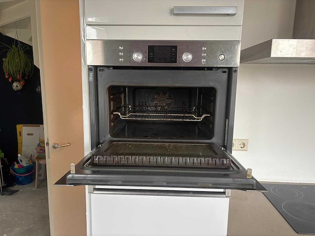 Keuken met apparatuur - afbeelding 20 van  22