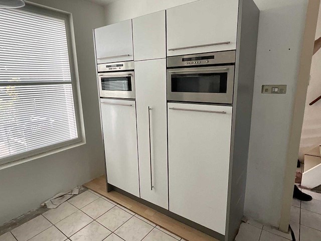 Keuken met apparatuur - afbeelding 9 van  24