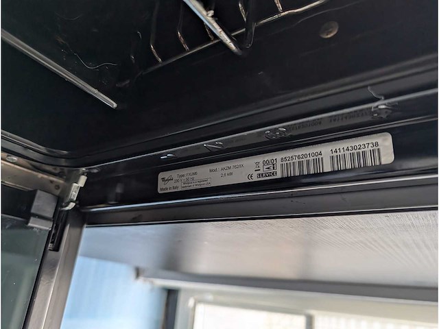 Keuken met apparatuur - afbeelding 4 van  6