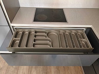 Keuken met apparatuur - afbeelding 24 van  26