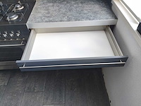 Keuken met apparatuur - afbeelding 2 van  19