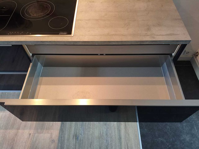 Keuken met apparatuur - afbeelding 5 van  22