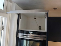 Keuken met apparatuur - afbeelding 16 van  22