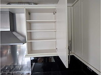 Keuken met ariston / whirlpool apparatuur - afbeelding 3 van  22