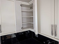 Keuken met ariston / whirlpool apparatuur - afbeelding 10 van  22