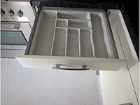 Keuken met ariston / whirlpool apparatuur - afbeelding 11 van  22