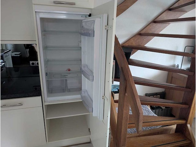 Keuken met ariston / whirlpool apparatuur - afbeelding 19 van  22