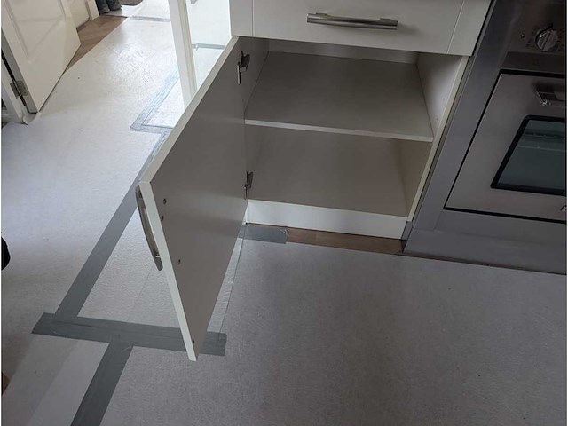 Keuken met ariston / whirlpool apparatuur - afbeelding 22 van  22