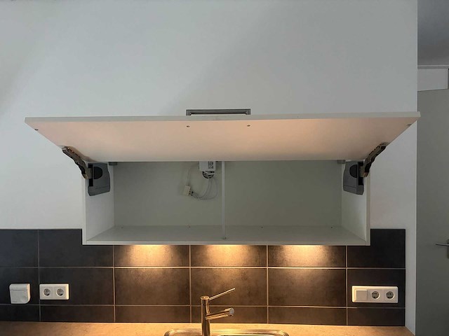 Keuken met atag apparatuur - afbeelding 4 van  22