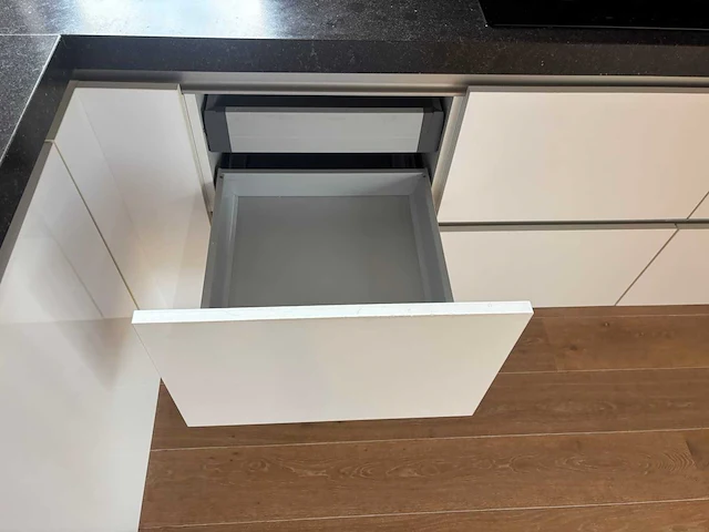 Keuken met atag apparatuur - afbeelding 7 van  36