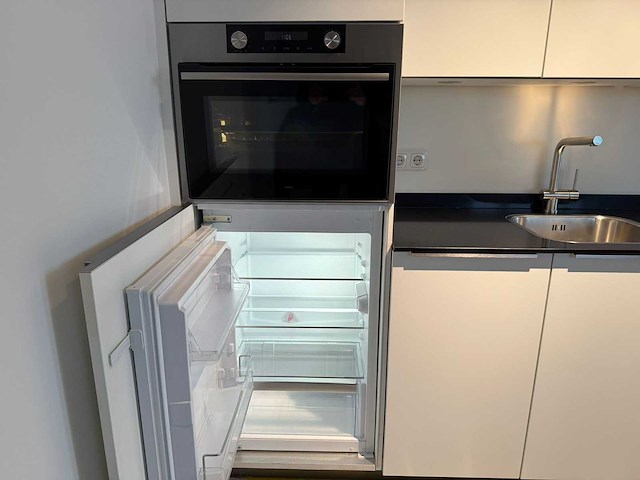 Keuken met atag apparatuur - afbeelding 6 van  13