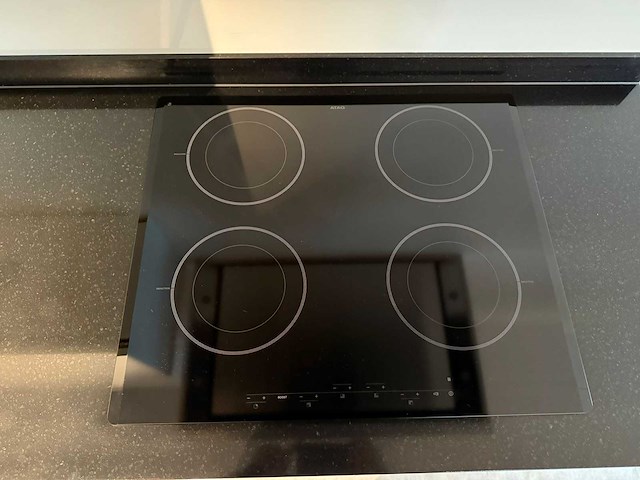 Keuken met atag apparatuur - afbeelding 10 van  13