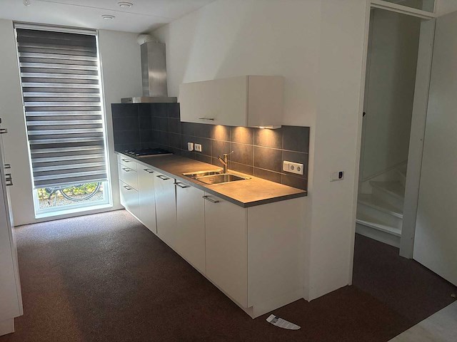 Keuken met atag apparatuur - afbeelding 1 van  22