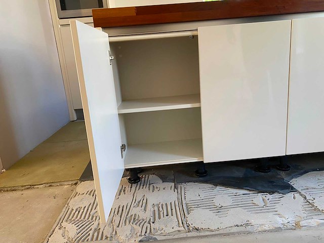 Keuken met atag / bosch apparatuur - afbeelding 23 van  30