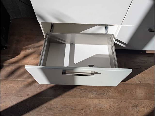 Keuken met atag / bosch apparatuur - afbeelding 23 van  28