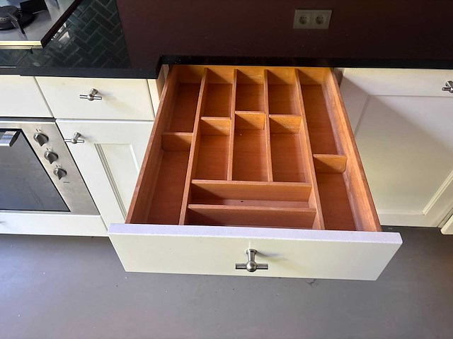 Keuken met atag / miele apparatuur - afbeelding 5 van  35