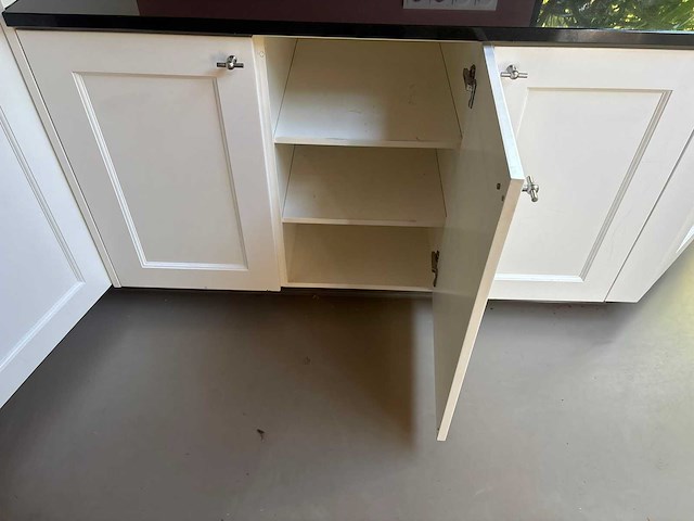 Keuken met atag / miele apparatuur - afbeelding 19 van  35
